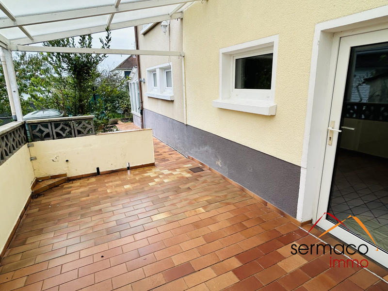 Maison - 150 m² - 8 pièces