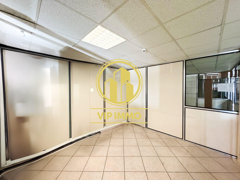 Local commercial - 300 m²