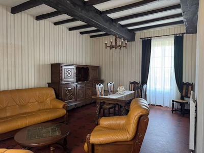 Maison - 147 m² - 6 pièces