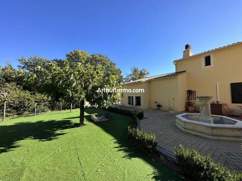 Maison - 221 m² - 6 pièces