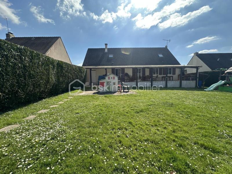 Maison - 150 m² - 7 pièces