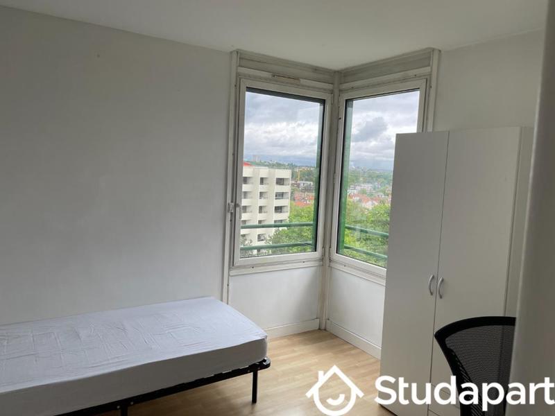 Chambre - 10 m² - 1 pièce