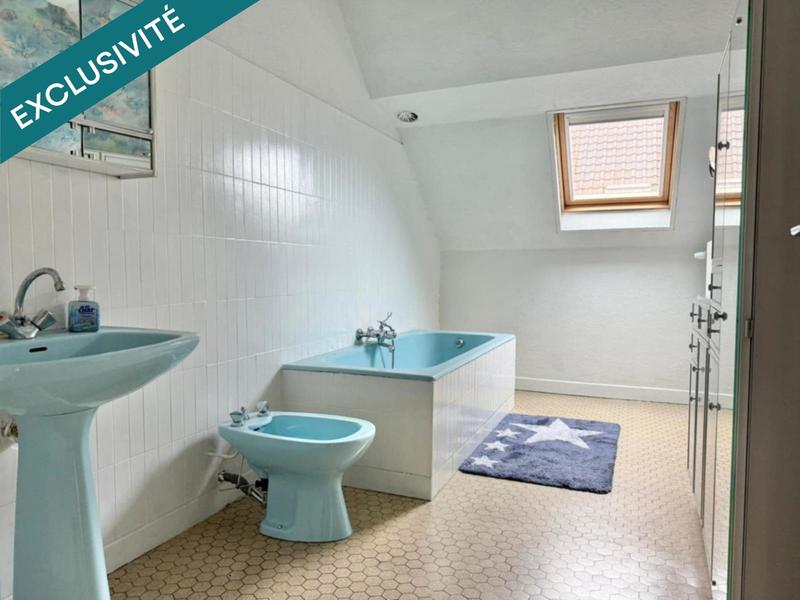 Maison - 121 m² - 7 pièces