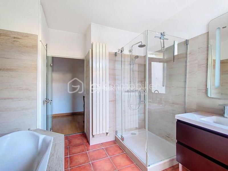 Maison de ville - 223 m² - 7 pièces