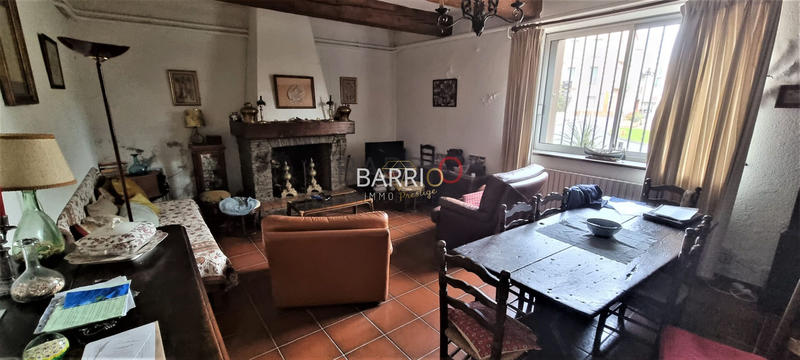 Maison - 308 m² - 13 pièces