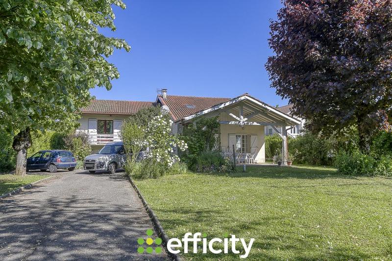 Maison - 215 m² - 7 pièces