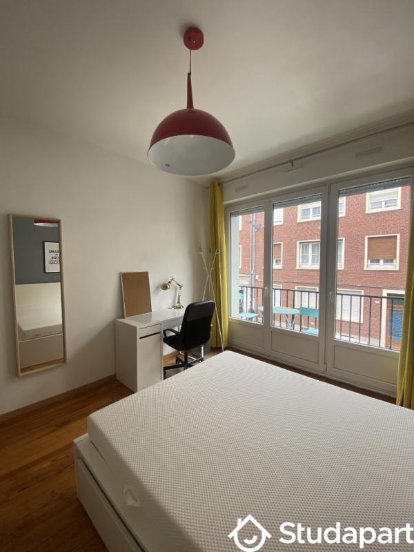 Chambre - 13 m² - 1 pièce