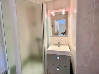 Studio - 25 m² - 2 pièces