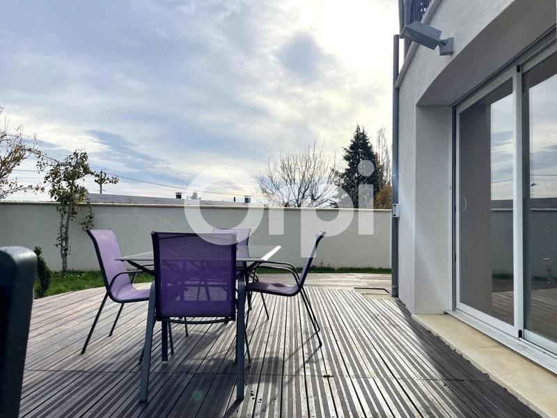 Maison - 265 m² - 7 pièces