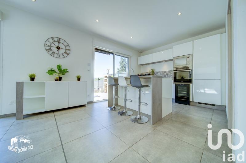 Maison - 106 m² - 5 pièces