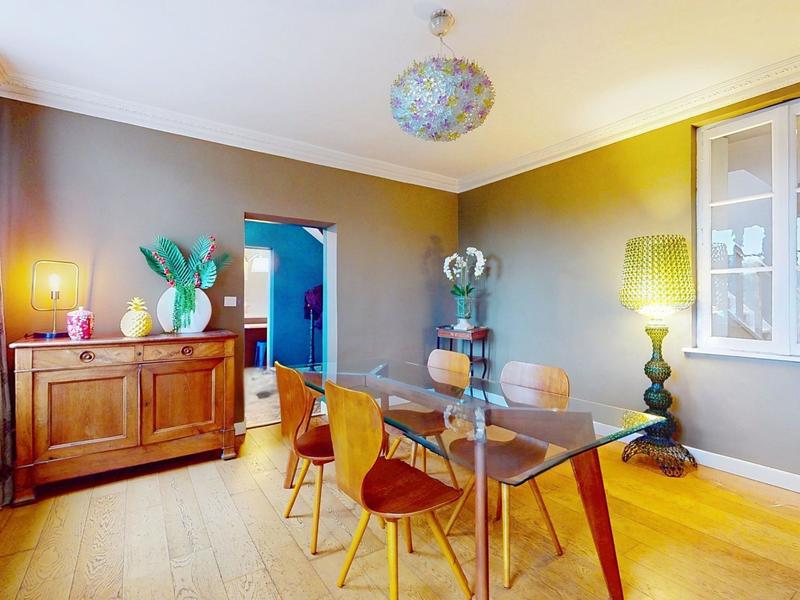 Maison de maîtres - 230 m² - 7 pièces