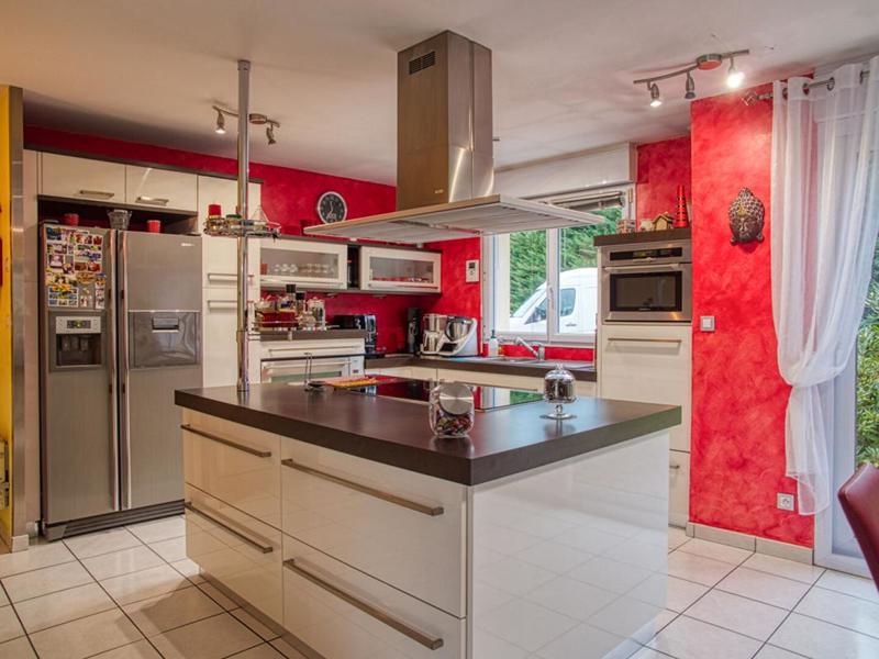 Maison - 287 m² - 10 pièces