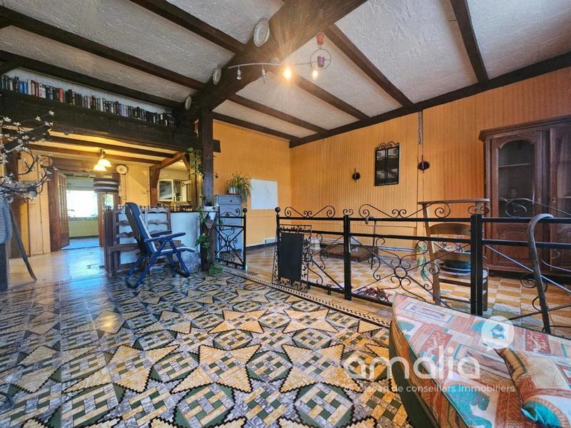 Maison - 161 m² - 7 pièces