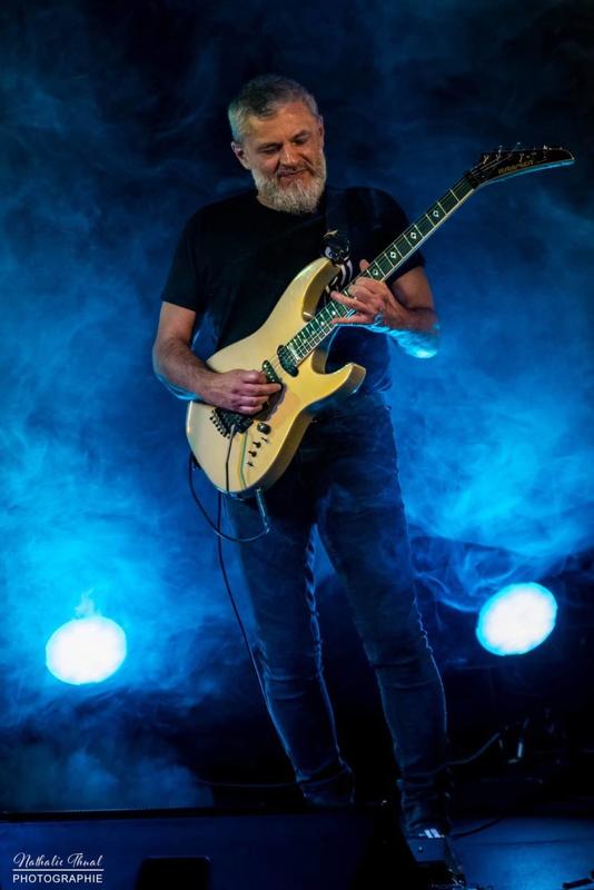 Concert Guitar Legends - One man Band by Rudy Roberts