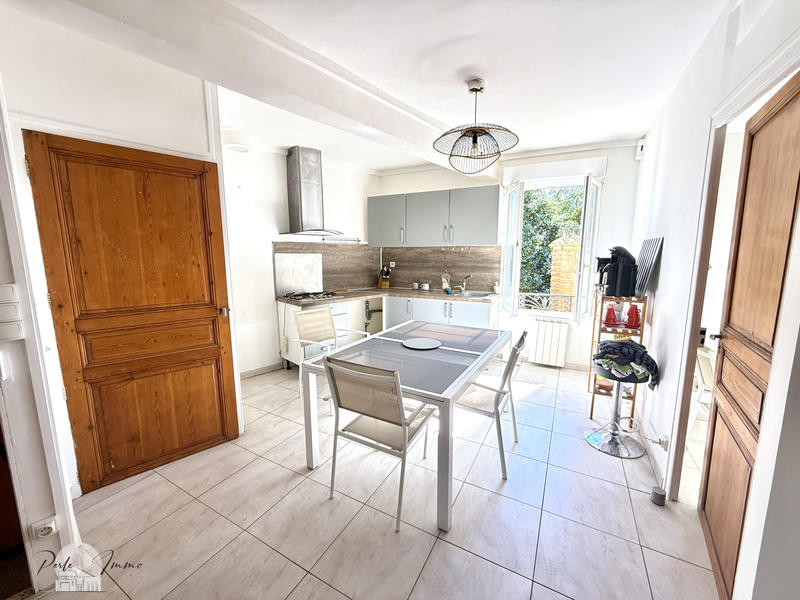 Maison de village - 80 m² - 4 pièces