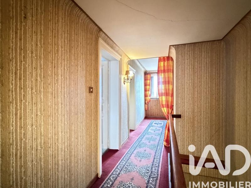 Maison - 248 m² - 7 pièces