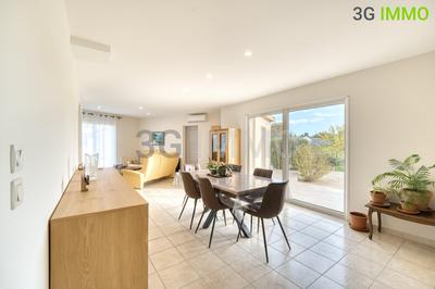 Villa - 143 m² - 5 pièces