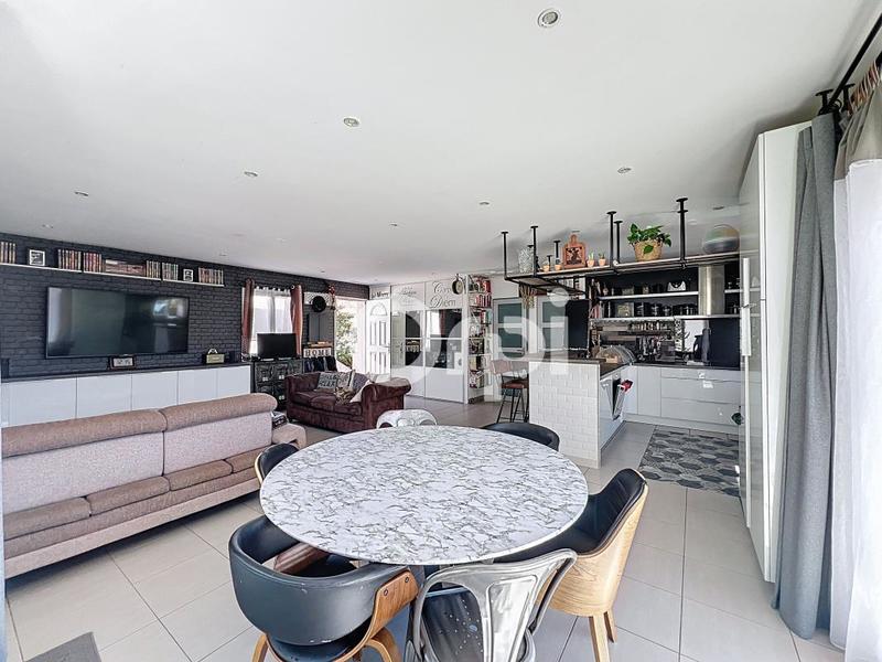 Maison - 162 m² - 6 pièces