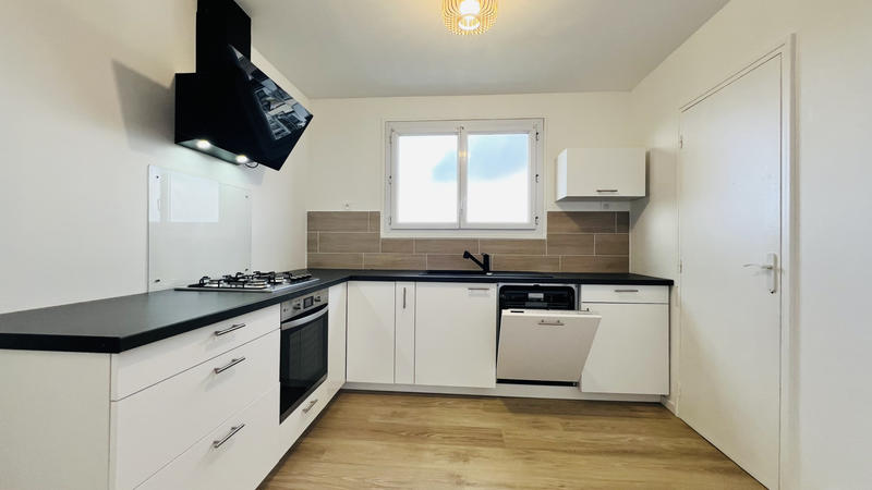 Appartement - 80 m² - 4 pièces