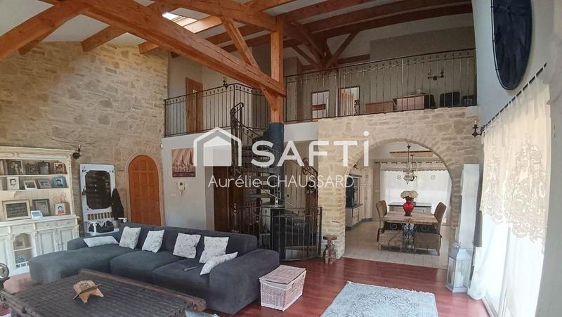Maison - 172 m² - 5 pièces