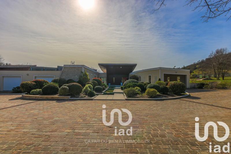 Maison de maîtres - 299 m² - 11 pièces