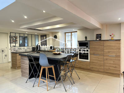 Maison - 153 m² - 5 pièces