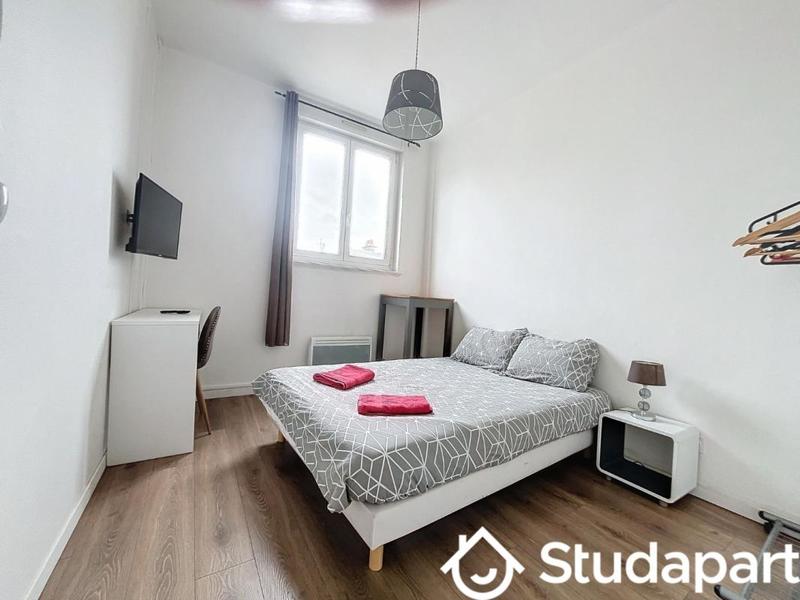 Chambre - 12 m² - 1 pièce