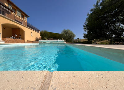 Maison - 183 m² - 8 pièces