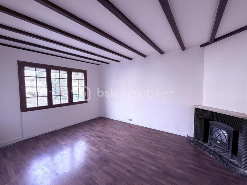 Maison - 205 m² - 7 pièces