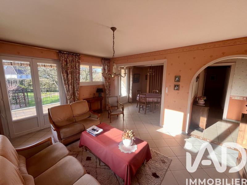 Maison - 104 m² - 6 pièces