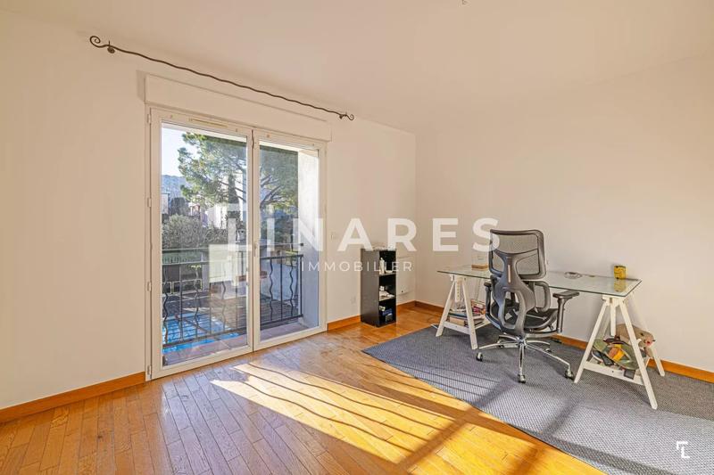 Maison - 170 m² - 5 pièces