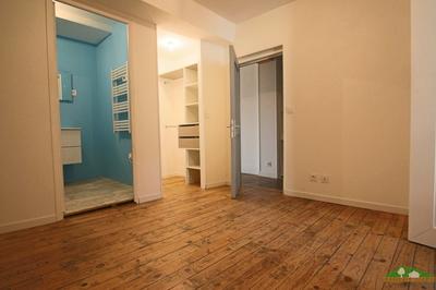 Appartement ancien - 61 m² - 2 pièces