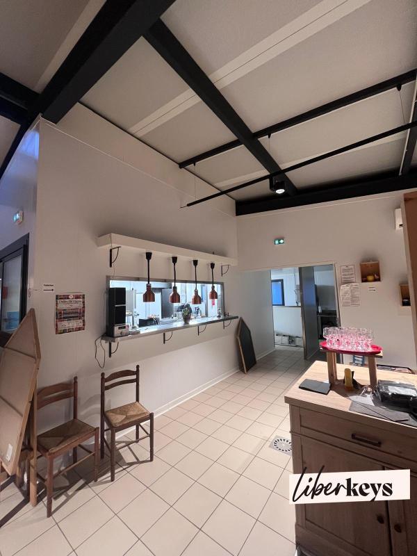 Local commercial - 470 m² - 1 pièce