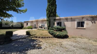 Maison traditionnelle - 128 m² - 6 pièces