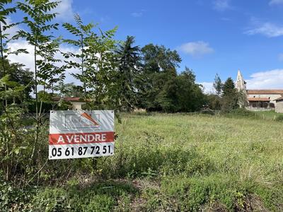 Terrain constructible - 997 m²