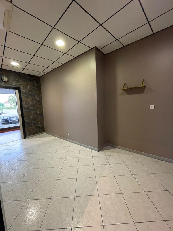 Local commercial - 137 m²