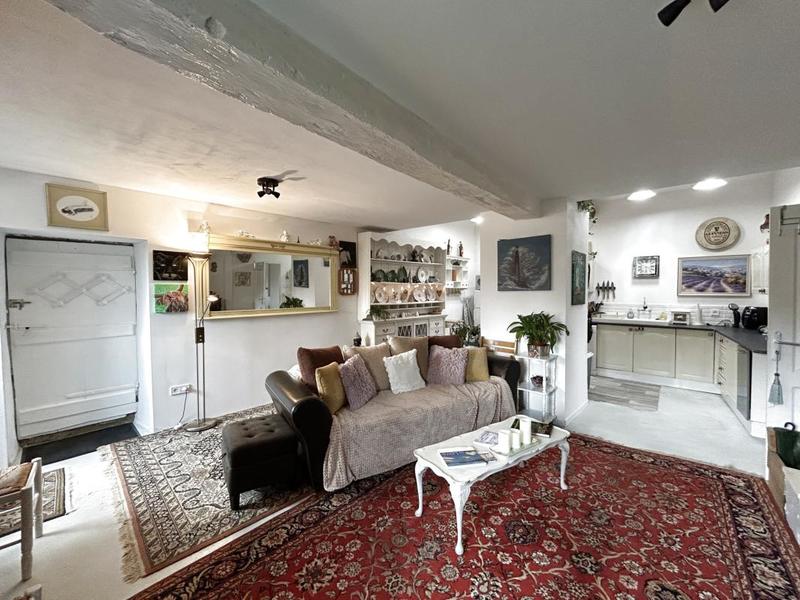 Maison - 206 m² - 13 pièces