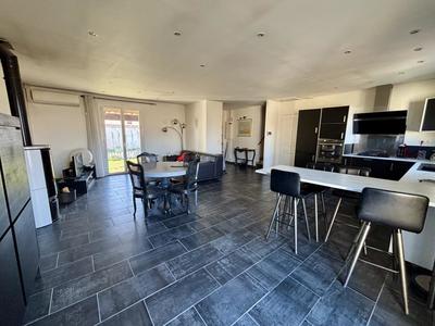 Propriété - 136 m² - 7 pièces