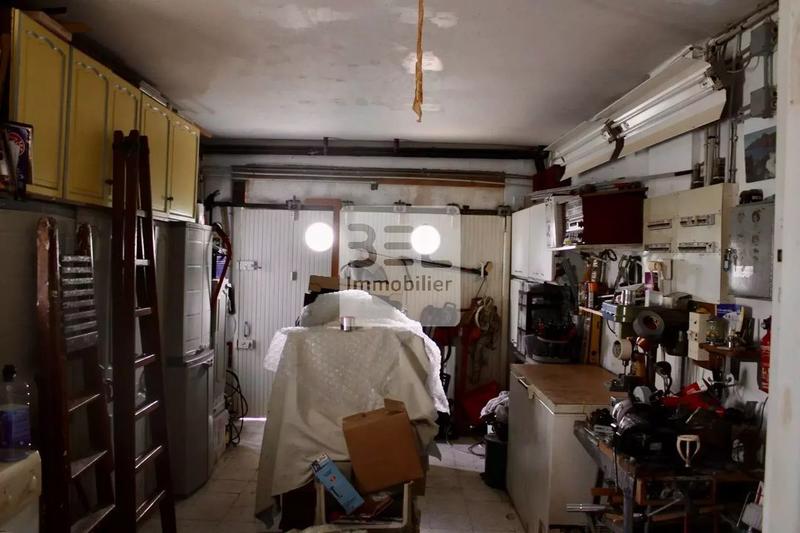 Villa - 195 m² - 8 pièces