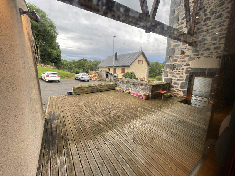 Maison - 337 m² - 16 pièces