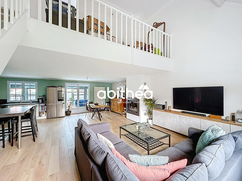 Maison - 155 m² - 6 pièces