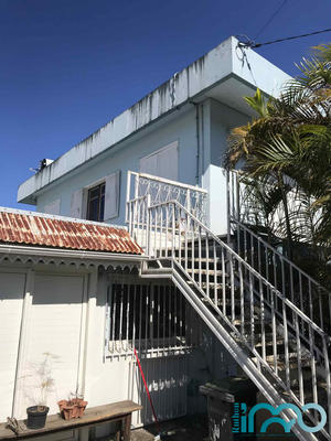 Maison - 200 m² - 8 pièces