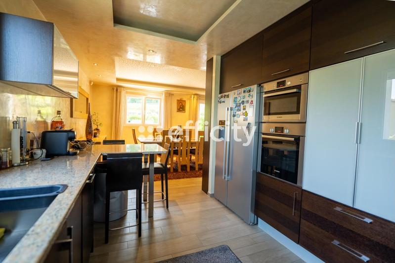 Maison - 175 m² - 6 pièces