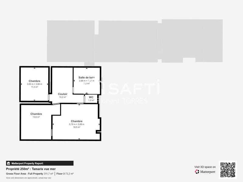 Maison - 250 m² - 9 pièces