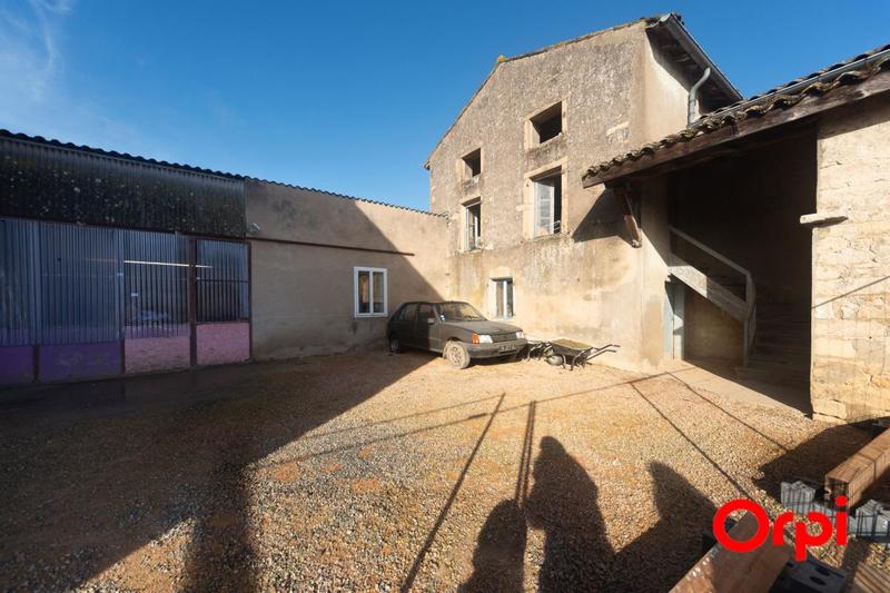 Maison - 215 m² - 6 pièces