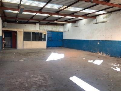 Parking / Garage - 272 m²