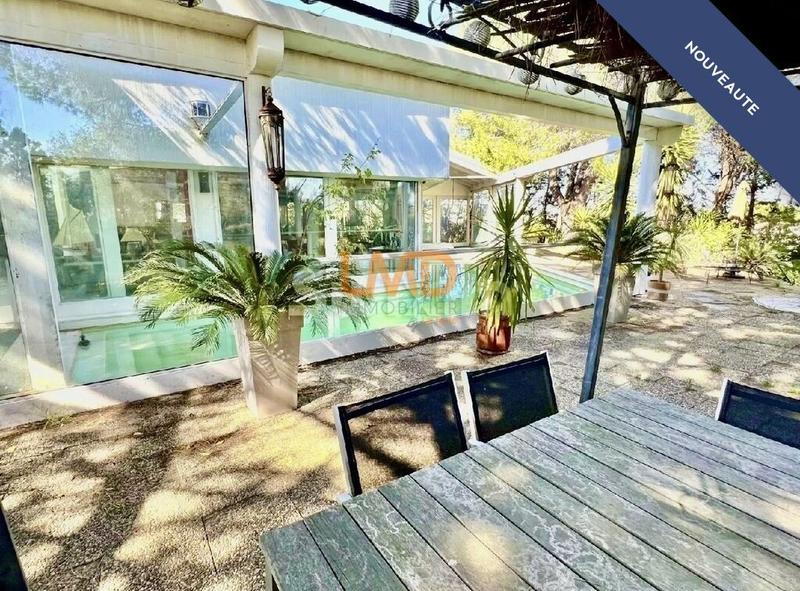 Maison d'architecte - 405 m² - 8 pièces