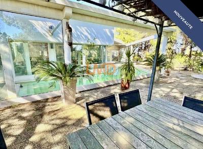 Maison d'architecte - 405 m² - 8 pièces