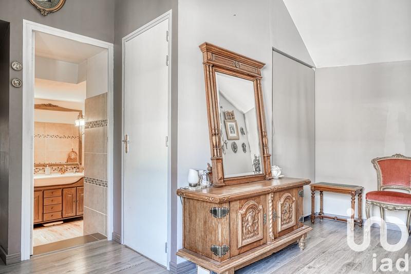 Maison - 183 m² - 7 pièces