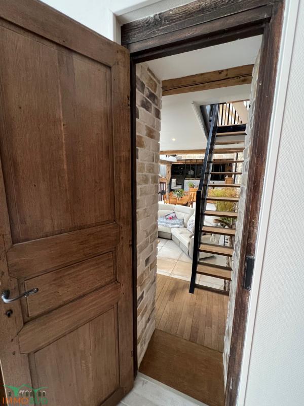 Propriété - 509 m² - 10 pièces